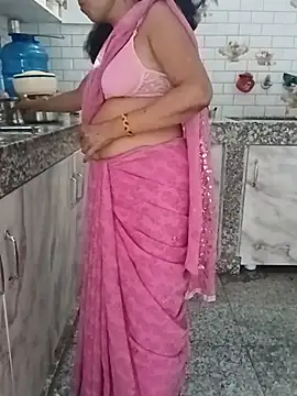 Shanu_Shah stripchat live cam model