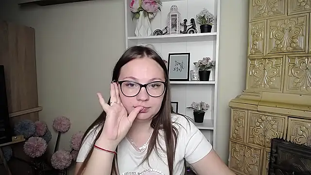 LiliaErmi stripchat live cam model