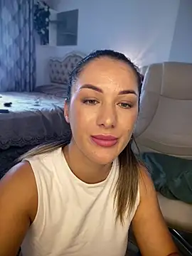 HotXMom_ stripchat live cam model
