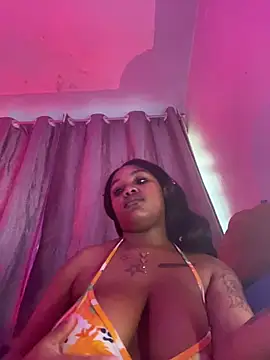 _Thirteen stripchat live cam model