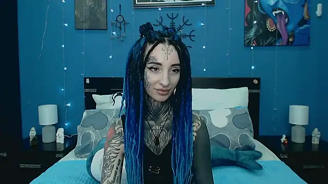 Velvetbat stripchat live cam model