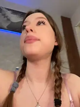 AnnLaisy stripchat live cam model