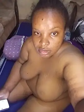 pretty-rish stripchat live cam model