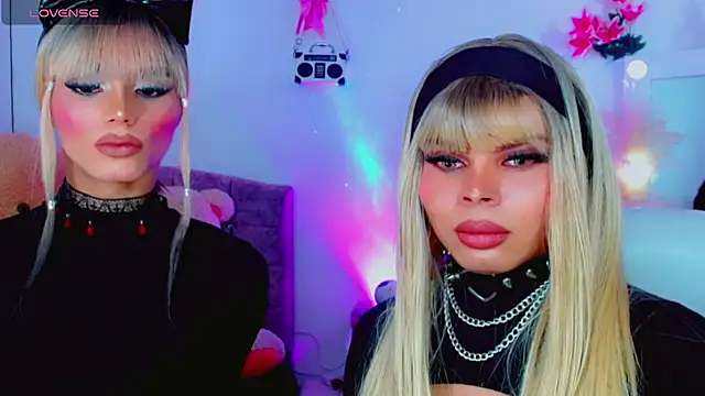 AdanKinng stripchat live cam model