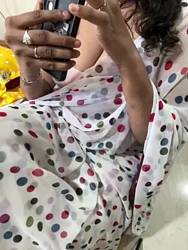 Ammu14399 stripchat live cam model