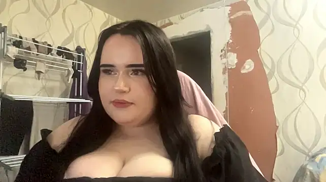 EmiliaBackup stripchat live cam model