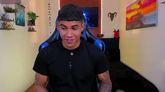 Damian_latinxxx stripchat live cam model