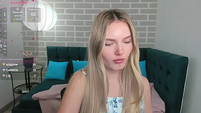 EvelineAmore stripchat live cam model