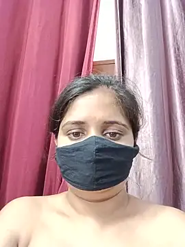 Ruhi_07 stripchat live cam model