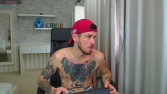JonahShaw stripchat live cam model