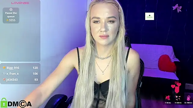 CrystalGirl99 stripchat live cam model