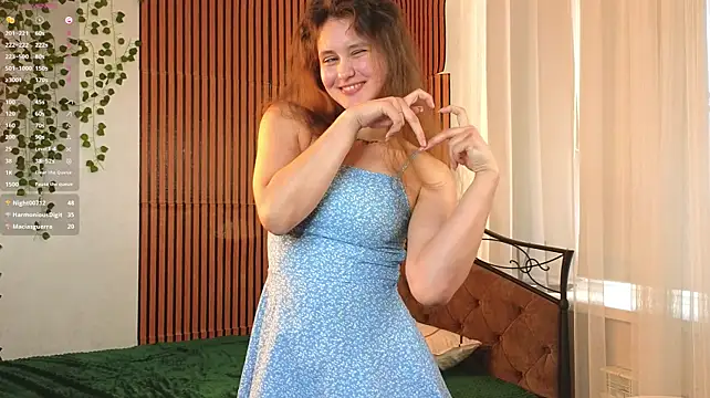 FoxFever stripchat live cam model
