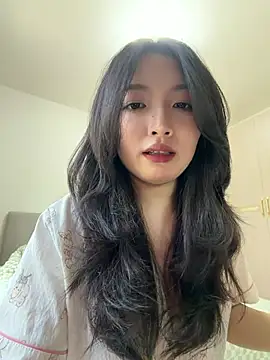 Paopao- stripchat live cam model