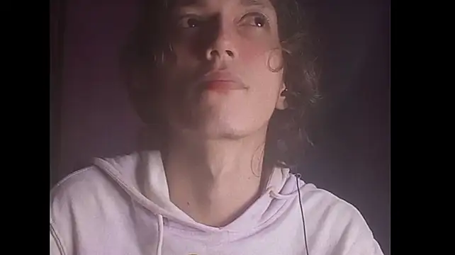 cherryuwu stripchat live cam model