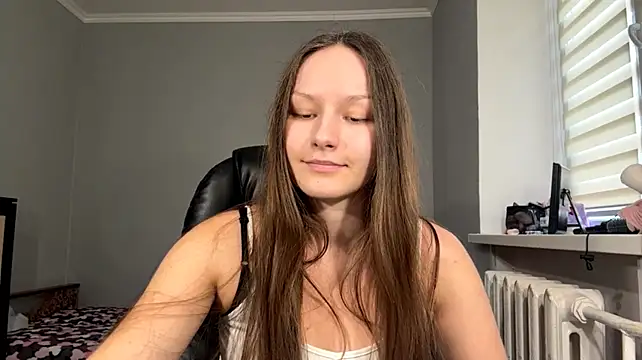 ShaylaChong stripchat live cam model