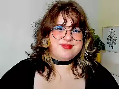 OpheliaLush stripchat live cam model