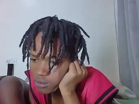 prettyshontel stripchat live cam model