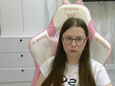 Elvirada stripchat live cam model