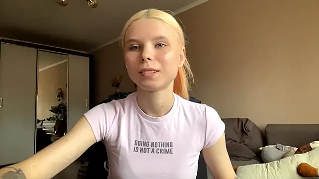 EdwinaDespres stripchat live cam model
