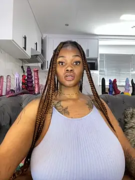 Yatted_Missy stripchat live cam model