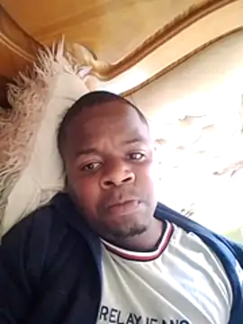 Lloydmak stripchat live cam model