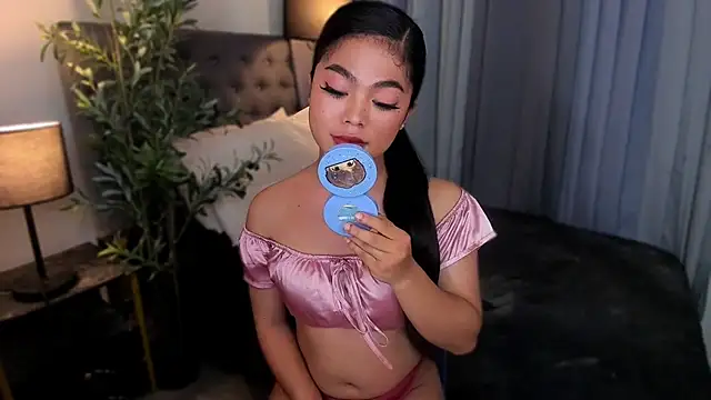 AsianHugecockAnna stripchat live cam model