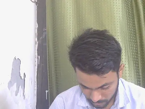 Stubborndesiboy stripchat live cam model
