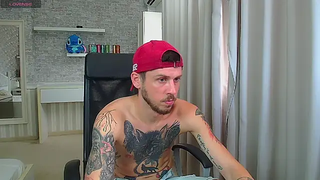 JonahShaw stripchat live cam model