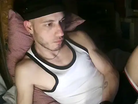 Syntheo stripchat live cam model