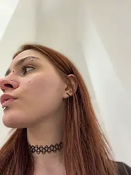 NereaMur stripchat live cam model