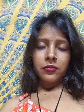 Gud_girl_Nilu stripchat live cam model