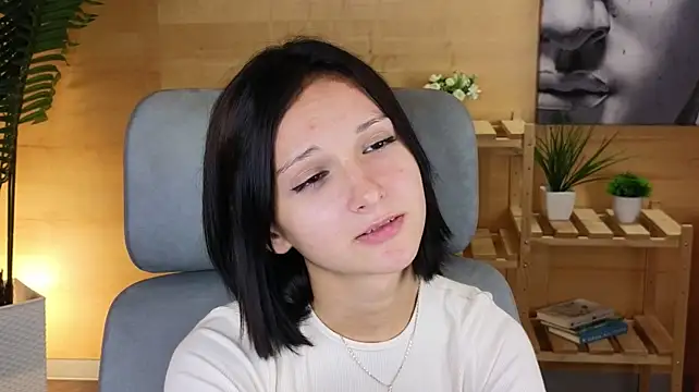 JunkoSahli stripchat live cam model