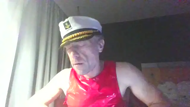 RobbyBigBobby stripchat live cam model