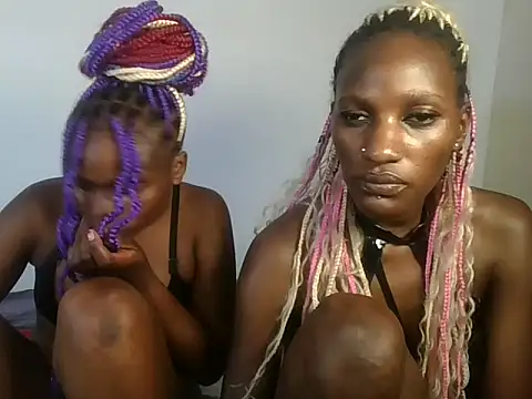 Creamy_brown stripchat live cam model