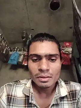 Yash_Sharma18 stripchat live cam model