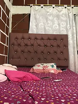 Rachellcooperrr stripchat live cam model
