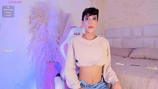 AdharaSweet1_ stripchat live cam model