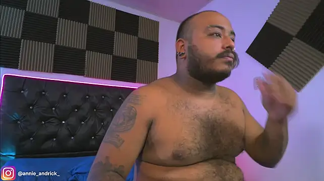 _Annie_Andrick_ stripchat live cam model