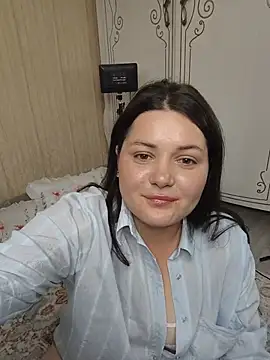 LunaSkyGlow stripchat live cam model