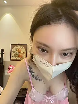 Lasouris5254 stripchat live cam model