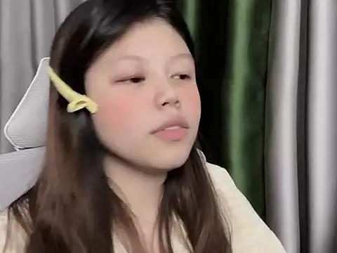 yanyan2007 stripchat live cam model