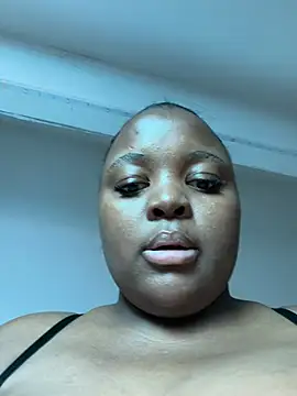 RubyLuxexx stripchat live cam model