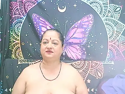 matureindian stripchat live cam model