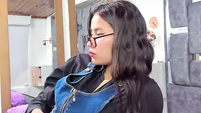 YUMEKO555 stripchat live cam model