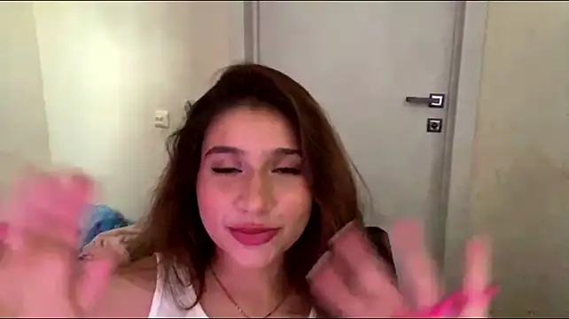RossieKinnie stripchat live cam model