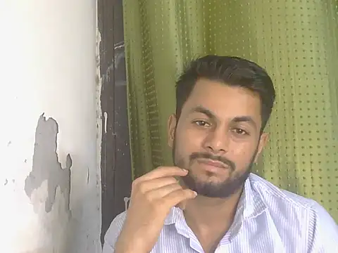 Stubborndesiboy stripchat live cam model