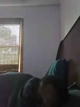 AlphaPremiere stripchat live cam model