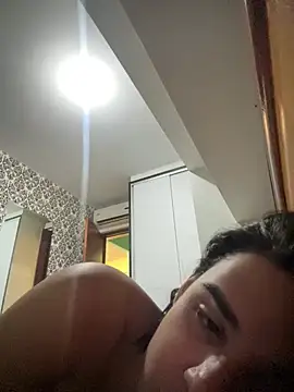 Sollanokm stripchat live cam model