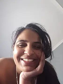 SelenaGomez26 stripchat live cam model