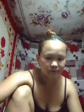 Hanhphuc_x stripchat live cam model